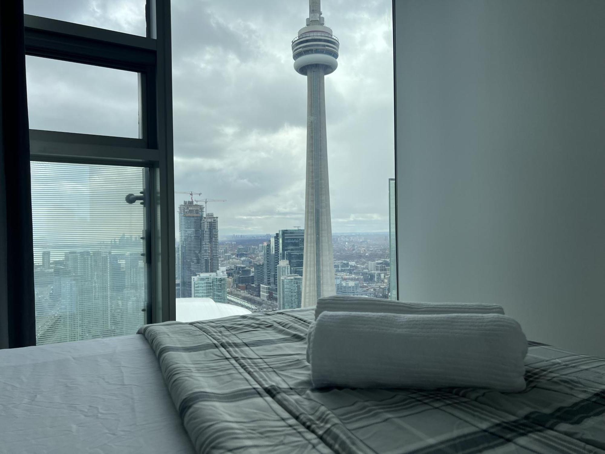 Grand Royal Suites Toronto Kültér fotó