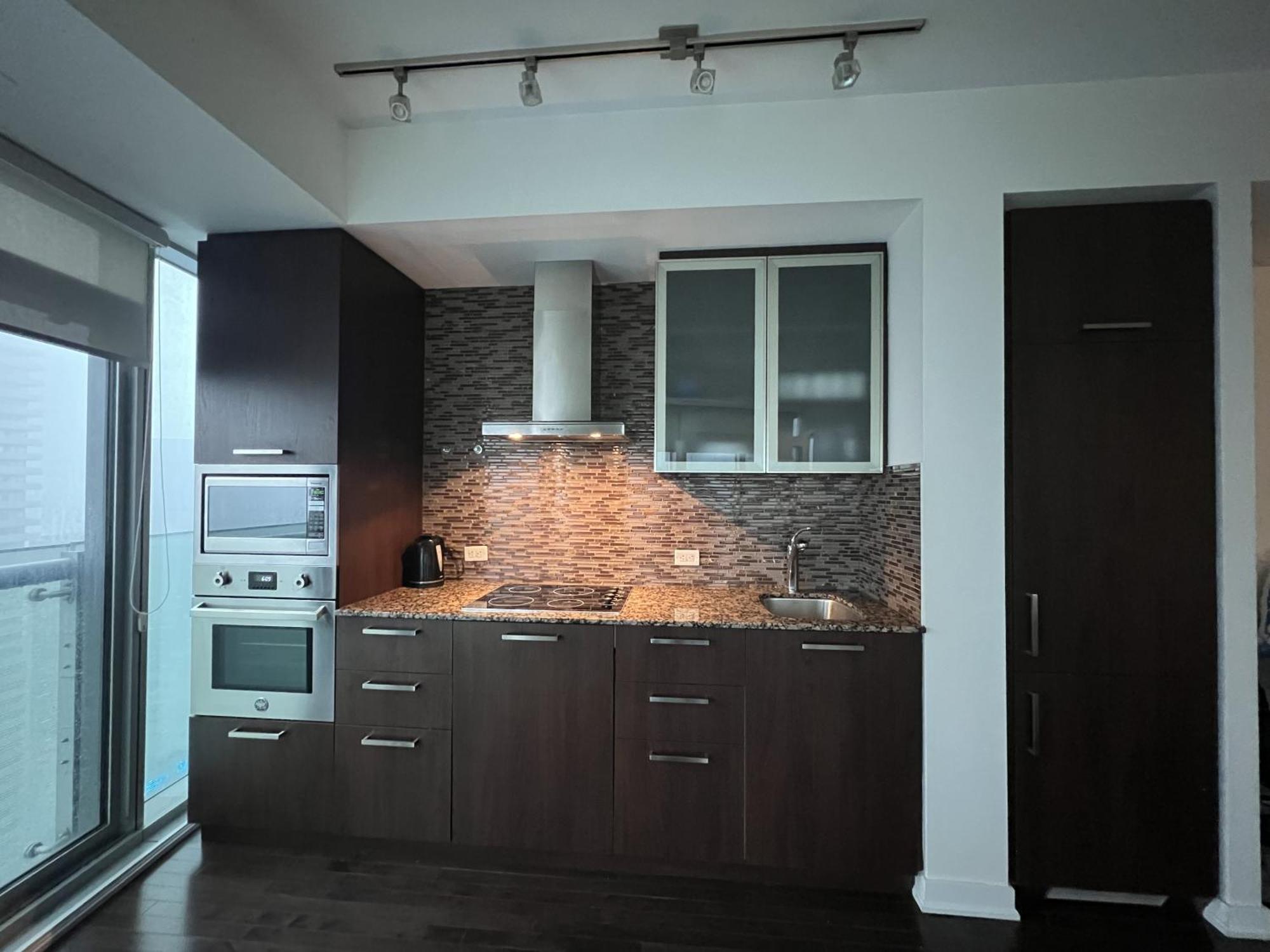 Grand Royal Suites Toronto Kültér fotó